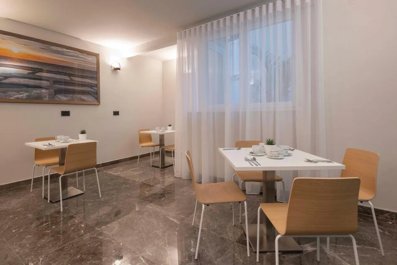 מלון Saint Julian's Antoniel Suites